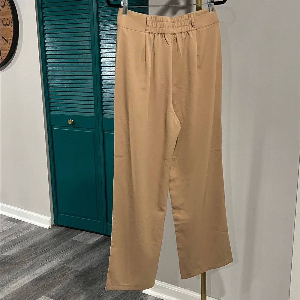 Halara NWOT Flex™ High Waisted Zipper Pocket Shirred Straight Leg Work Pant - M - Picture 9 of 11
